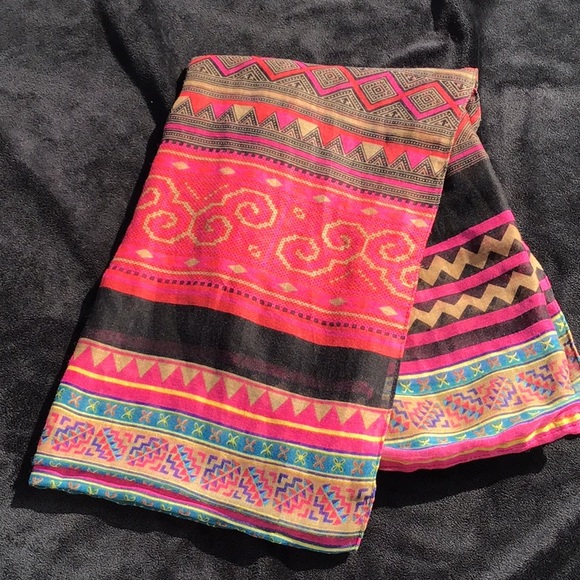 Vibrant Patterned Infinity Scarf - Picture 2 of 2